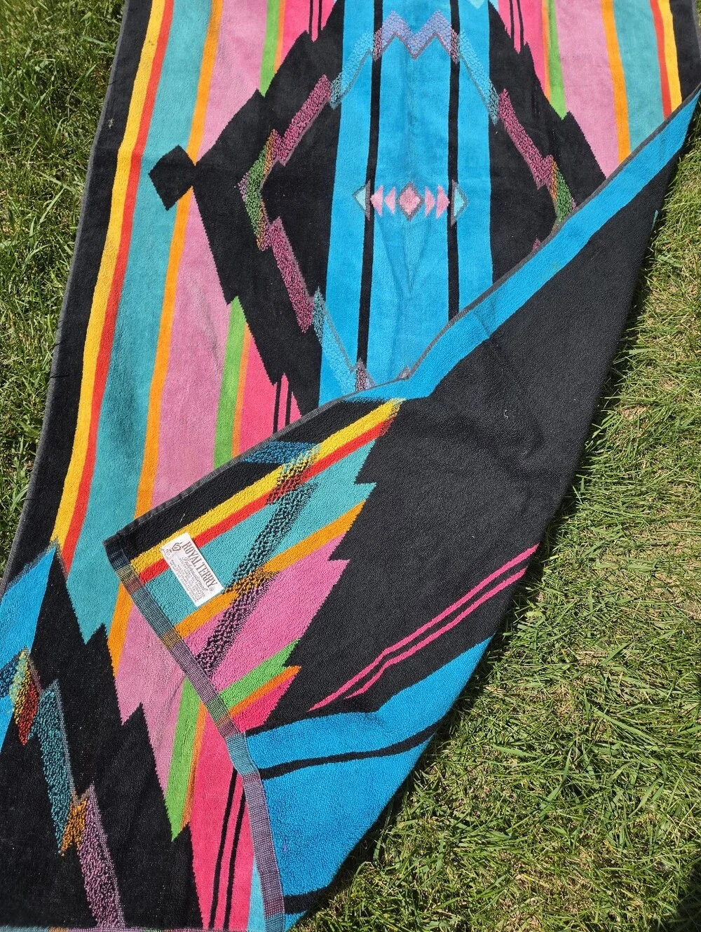 VTG Royal Terry Beach Towel Southwestern Aztec Pastel Pink Teal Geometric